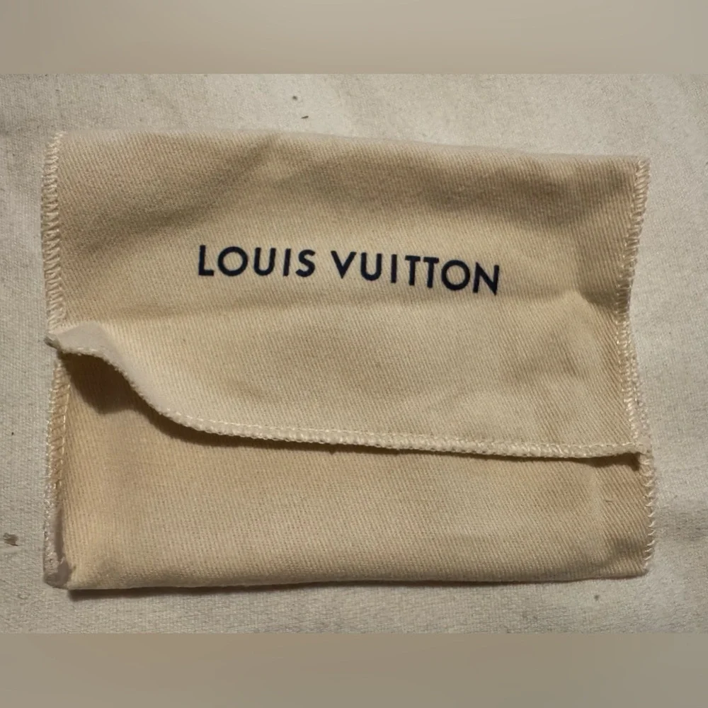 Louis Vuitton box and cloth bag. Brand new. - Picture 3 of 4